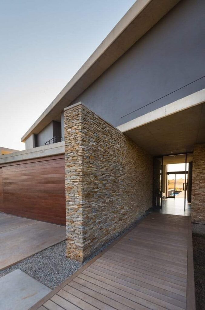 Modern home in Brackenfell
